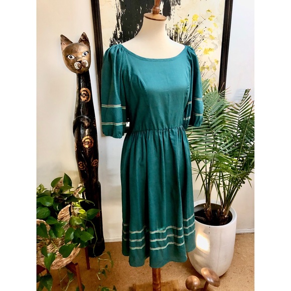 SOLD - Gorgeous vintage peasant dress - Picture 4 of 11